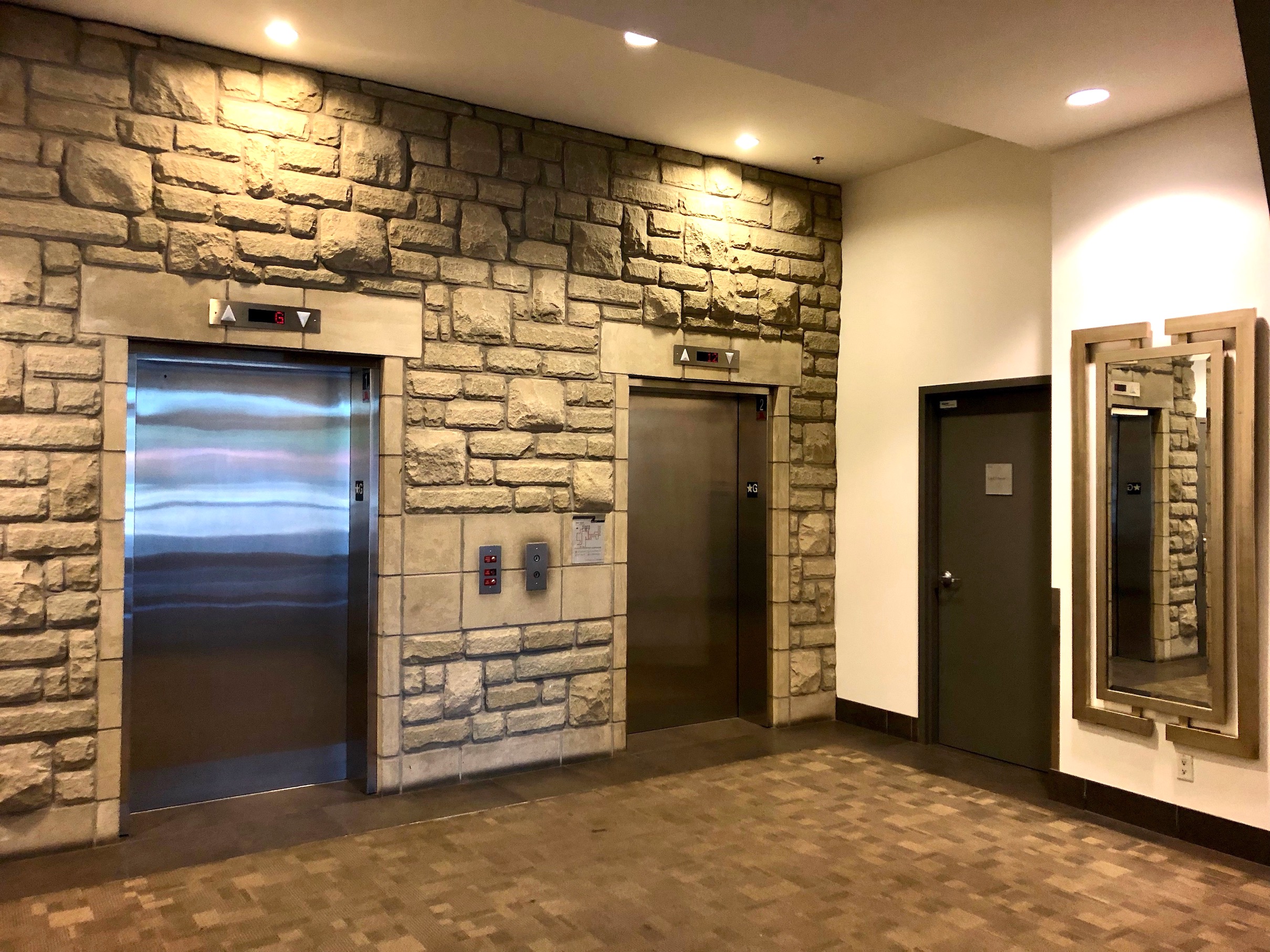 Lobby Elevator