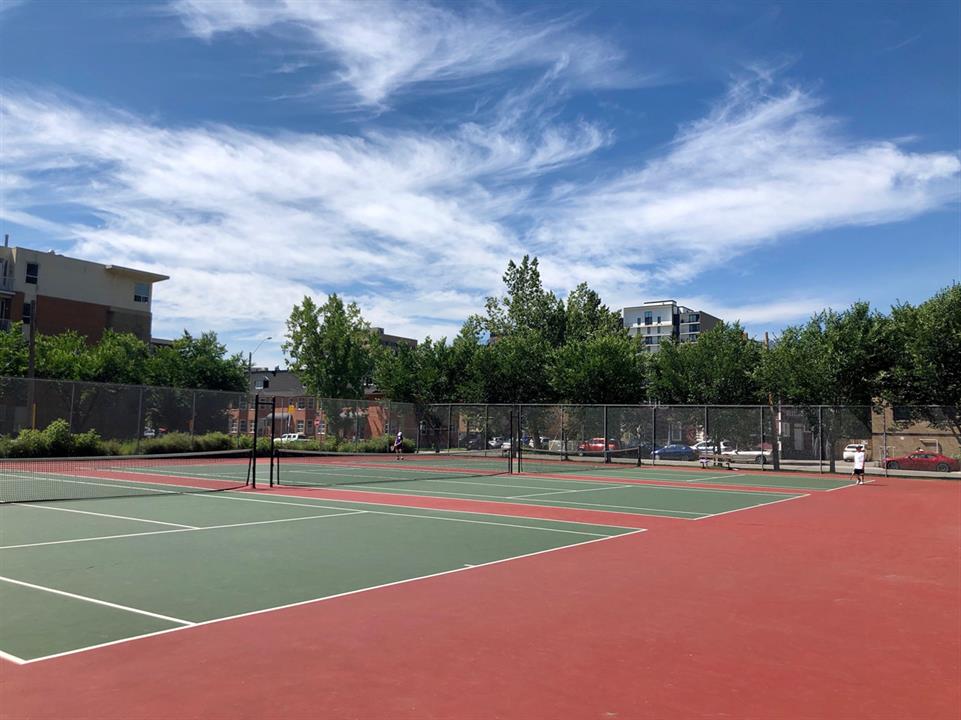 Nearby Tennis Courts